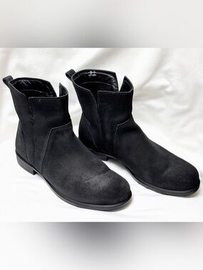 Ecco Black Suede Chelsea Ankle Boots Comfort Womens Size 7.5